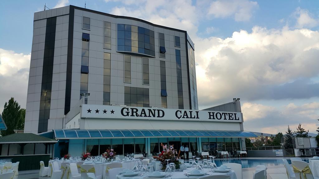 Grand Cali Hotel Bozuyuk ภายนอก รูปภาพ