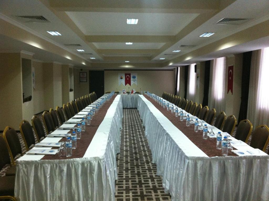 Grand Cali Hotel Bozuyuk ภายนอก รูปภาพ